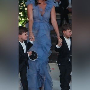 Beautiful blue tulle marchesa gown